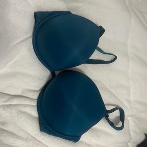 VS PINK BRA